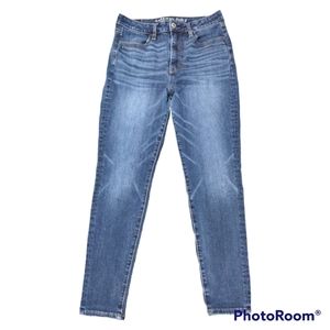 American Eagle 8 Short Super Hi-Rise Jegging